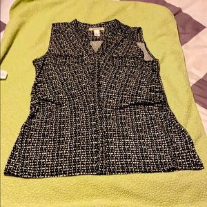 Black & White Sleeveless Shirt